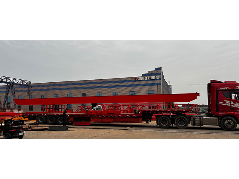 葫蘆雙梁起重機(jī) LH5t-20.6m 制作完成 裝車(chē)發(fā)出